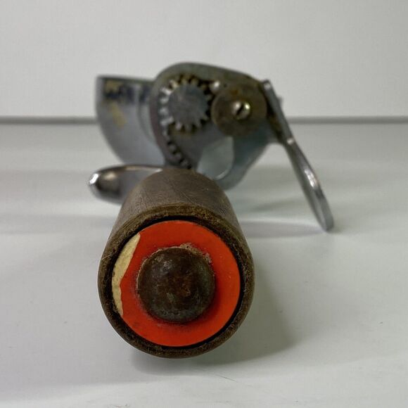 Vtg Medco NYC Ice Cream Scoop Wooden Handle Mechanical Metal Gears Works Size 8? - Picture 5 of 12